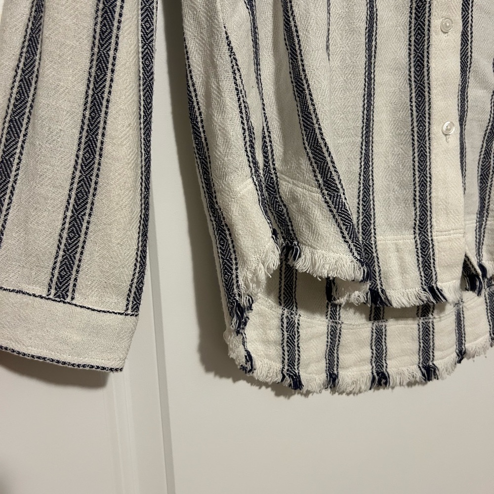 Cloth & Stone Button Up - Picture 2 of 3